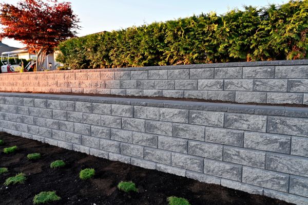 Concrete Retaining Wall Installation Service